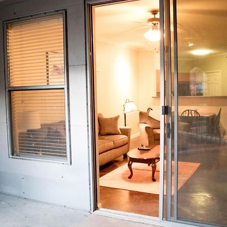 Downtown Dallas Beautiful Poolside Apartment Eksteriør billede